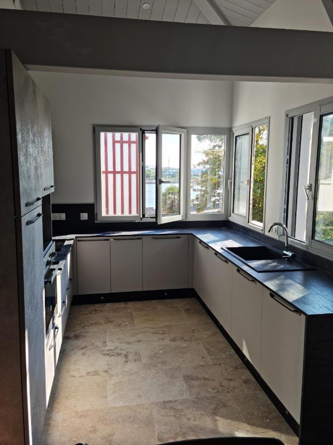 Duplex Vue Sur Tour Appartement Remparts 3 Ла Рошел Екстериор снимка