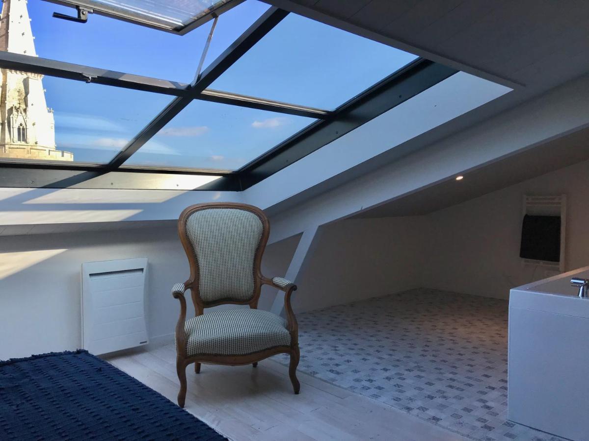 Duplex Vue Sur Tour Appartement Remparts 3 Ла Рошел Екстериор снимка